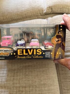 ELVIS VINTAGE Collectible Car Set with Pink, Purple and Red Mini Cars